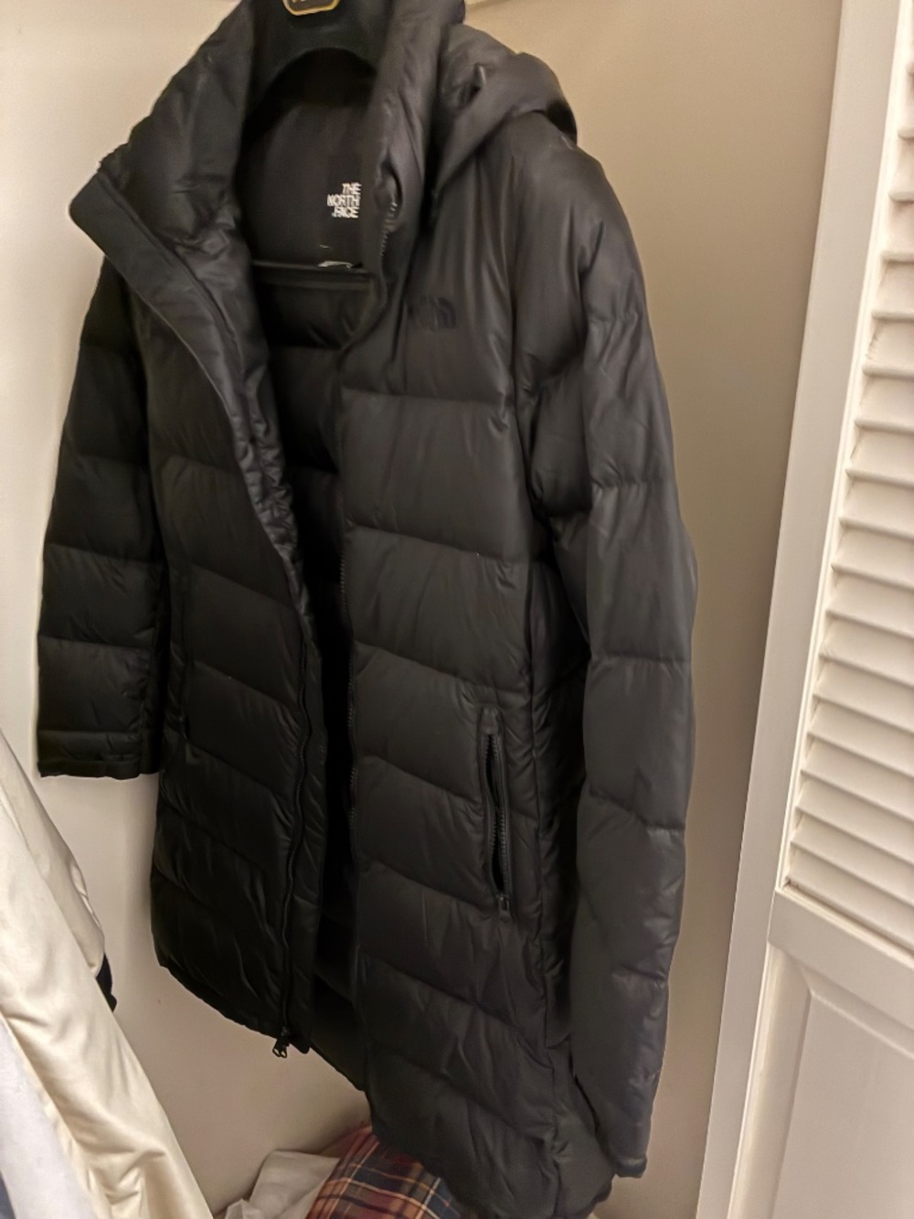 Women's The North Face  Black Puffer Coat Sz M - Picture 2 of 5